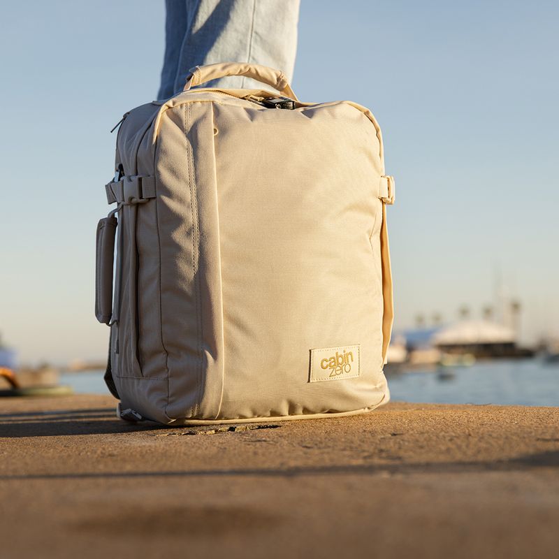 Рюкзак туристичний CabinZero Classic Tech 28 l shell white 14