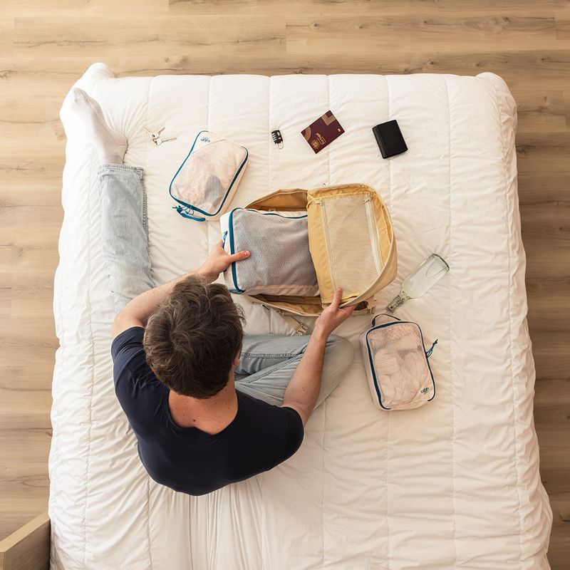 Рюкзак туристичний CabinZero Classic Tech 28 l shell white 15