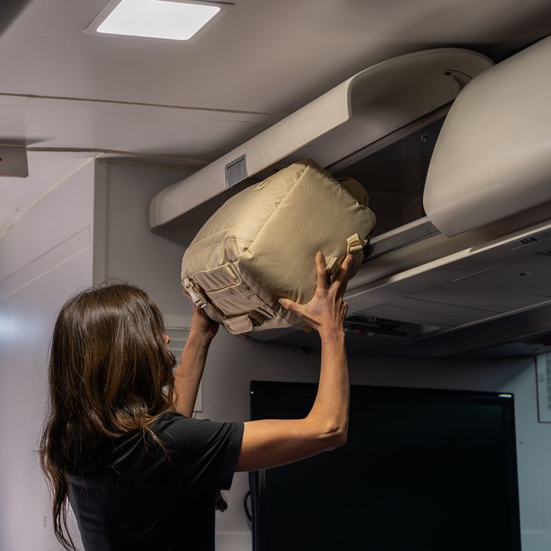 Рюкзак туристичний CabinZero Classic Tech 28 l shell white 19