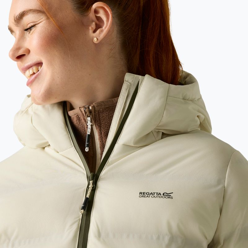 Куртка утеплена жіноча Regatta Altoro Thermal light vanilla/olive night 6