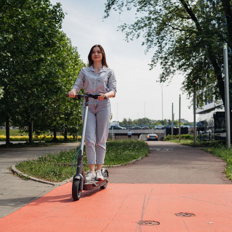 Електросамокат Motus Scooty 10 2022 чорний 18