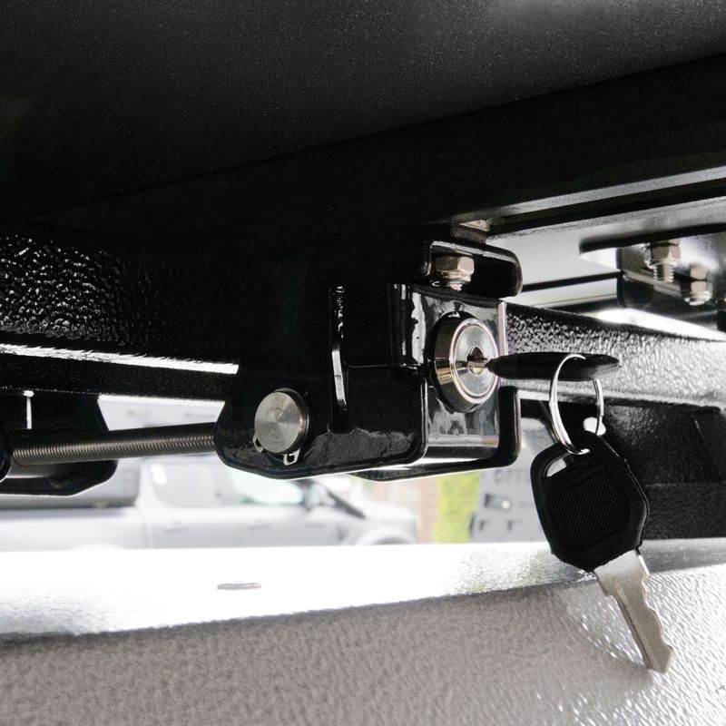 Тримач монтажний OFFLANDER Anti-Theft Roof Tent Brackets 4 pack black 12