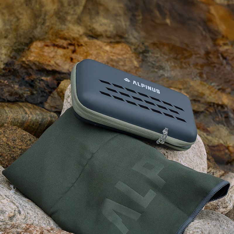 Рушник Alpinus Canoa dark green 7