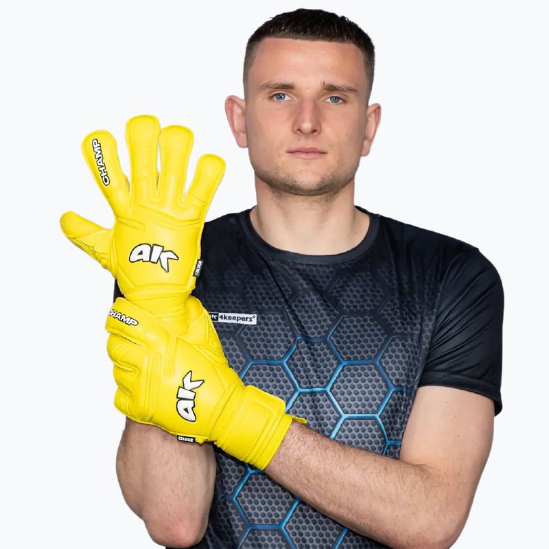 Рукавиці воротарські дитячі 4keepers Champ Colour Yellow VII RF2G Jr yellow 7