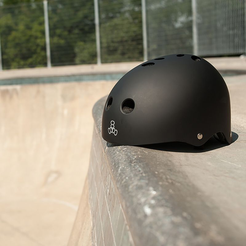 Шолом Triple Eight The Certified Sweatsaver black 5