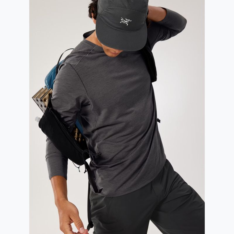 Чоловіча трекінгова лонгслів Arc'teryx Cormac Crew чорний меланж 4