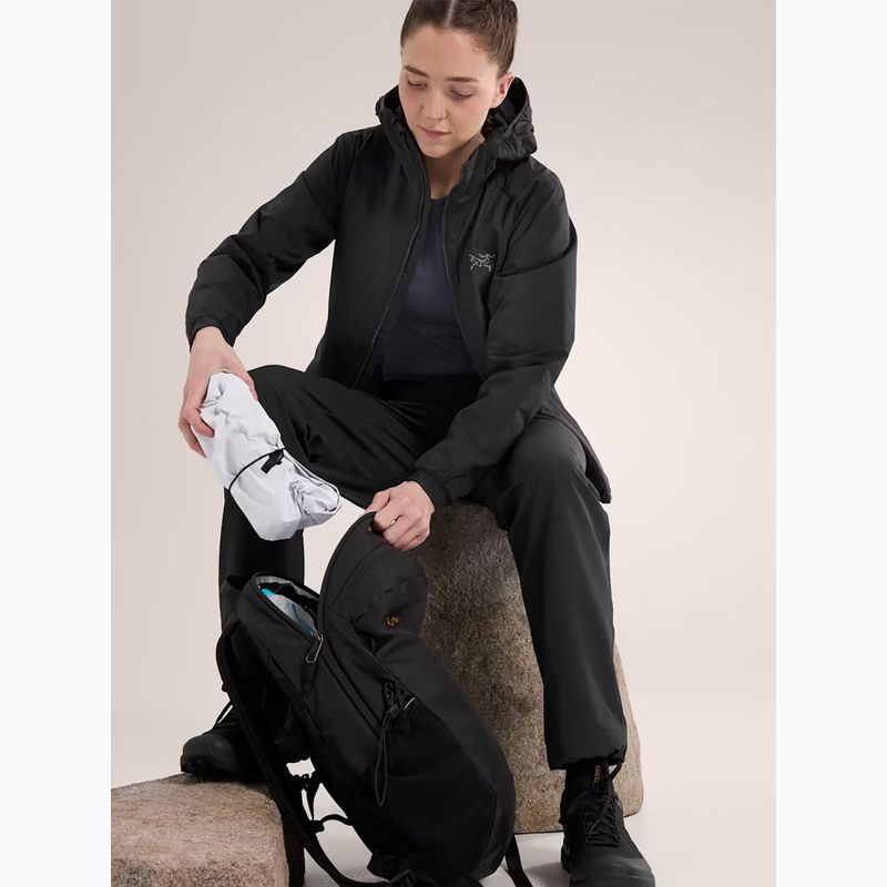 Жіноча утеплена куртка Arc'teryx Atom Hoody чорна 7