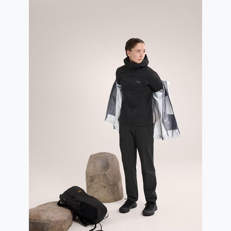 Жіноча утеплена куртка Arc'teryx Atom Hoody чорна 8