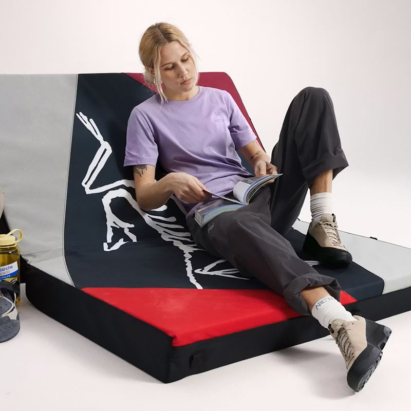 Футболка жіноча Arcteryx Kragg Sl Cotton Emblem Crew mallow 6