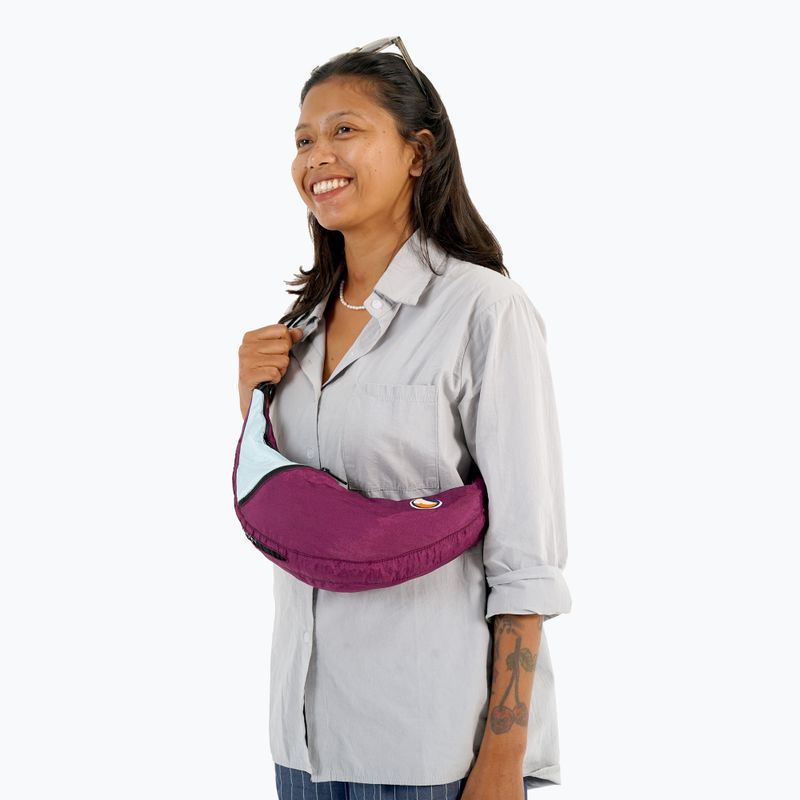 Сумка на плече Ticket To The Moon Upcycled Sling bag plum/cloud 5