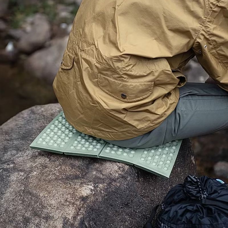 Сидіння туристичне Naturehike XPE Folding army green 6