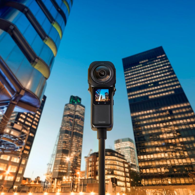 Камера Insta360 ONE RS 1-Inch 360 Edition чорна CINRSGP/D 10