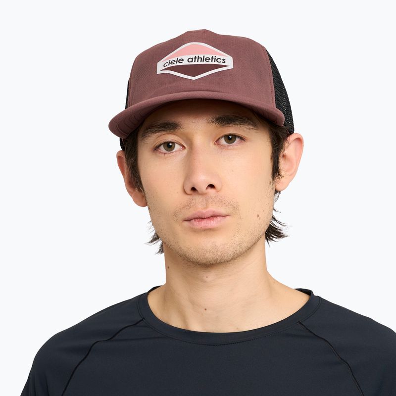 Кепка Ciele Athletics TRLCap SC Field UpDown dark wine red 4