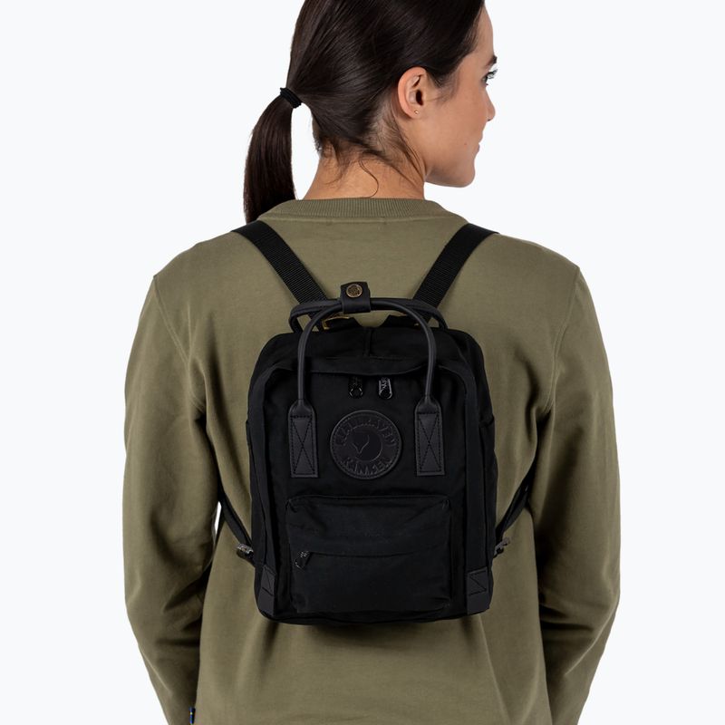 Рюкзак Fjällräven Kånken No. 2 Black Mini 7 л back 2