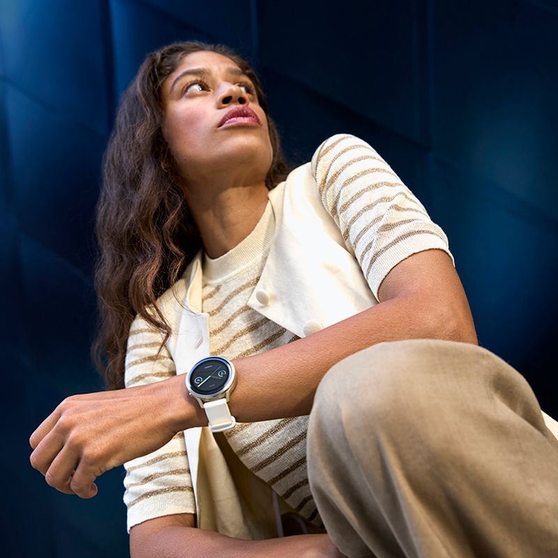 Годинник Garmin Venu 4 41 мм lunar gold/bone 9