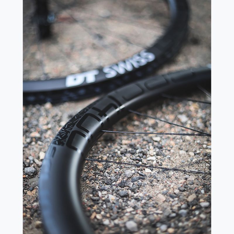 Заднє велосипедне колесо DT Swiss GRC 1400 SP 700C CL 42 12/142 ASLS11 чорне 3