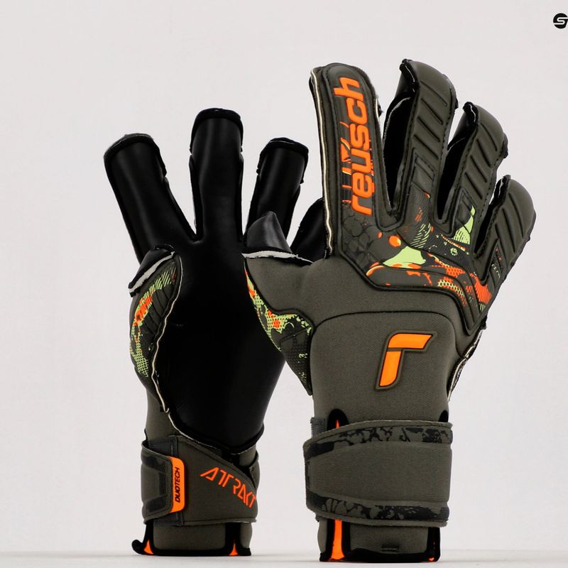 Рукавиці воротарські Reusch Attrakt Duo Evolution Adaptive Flex зелені 5370055-5555 13