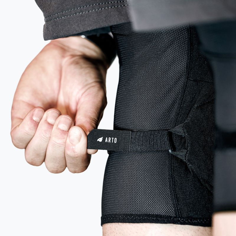 Захист велосипедний на коліна Bluegrass Arto black 4