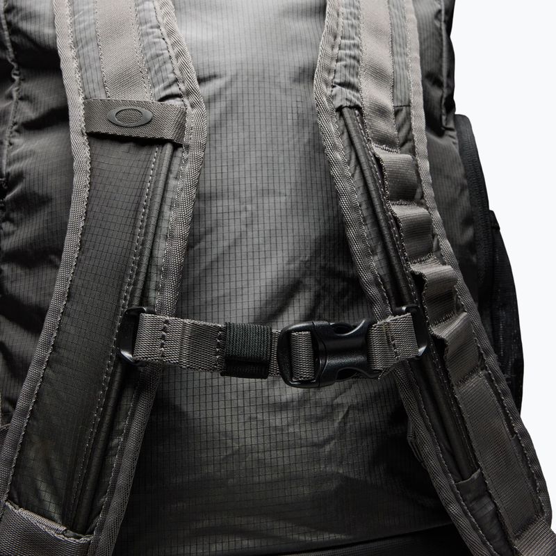 Рюкзак трекінговий Oakley Reserve Utility 50 l granite gray 7