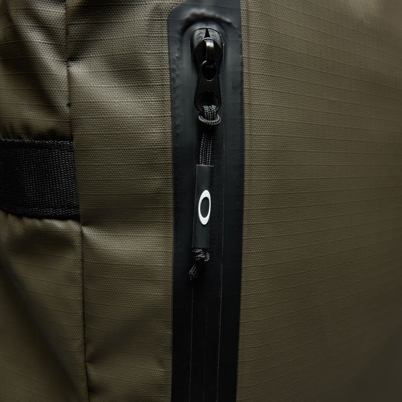 Сумка дорожня Oakley Terraquest 55 l deep olive 7