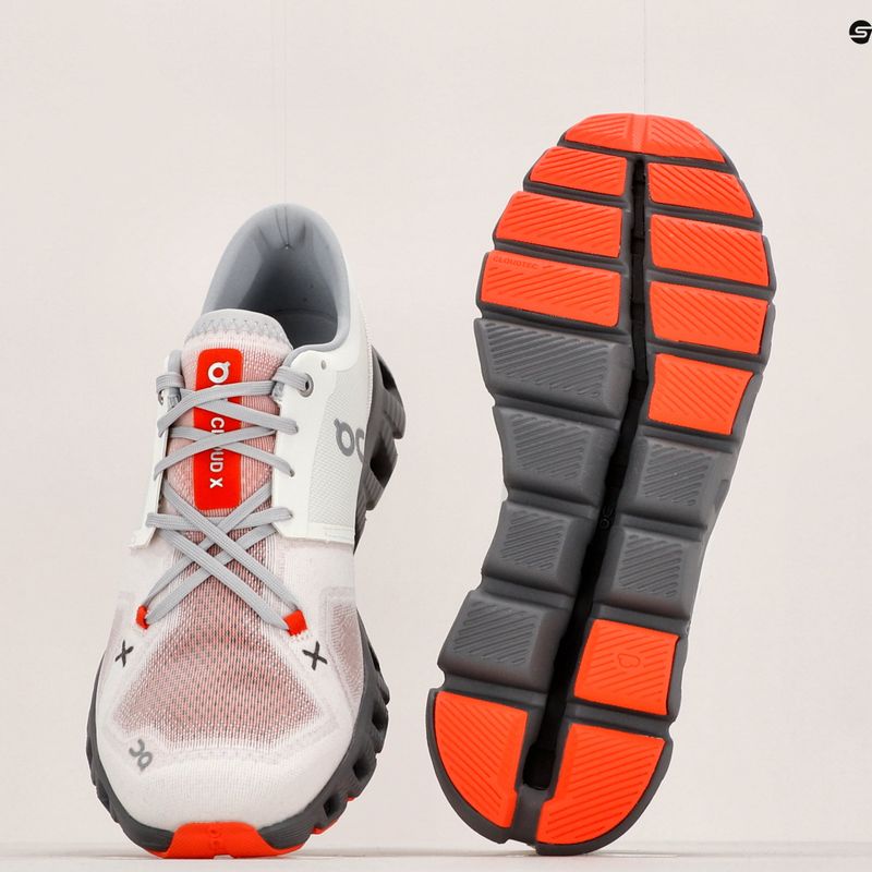 Кросівки для бігу чоловічі On Cloud X 3 білі 6098254 13