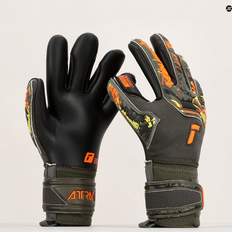 Рукавиці воротарські Reusch Attrakt Gold X Finger Support Junior зелено-чорні 5372050-5555 11