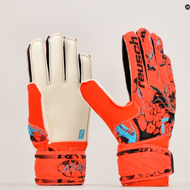 Рукавиці воротарські дитячі Reusch Attrakt Solid Junior червоні 5372515-3334 9