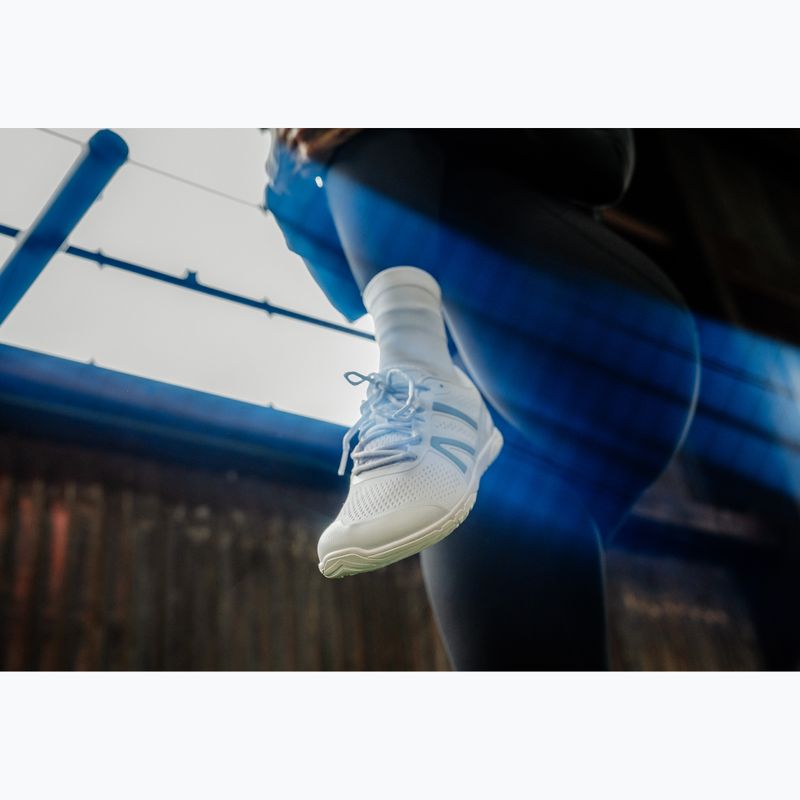 Жіноче взуття barefoot Xero Shoes HFS II white 11