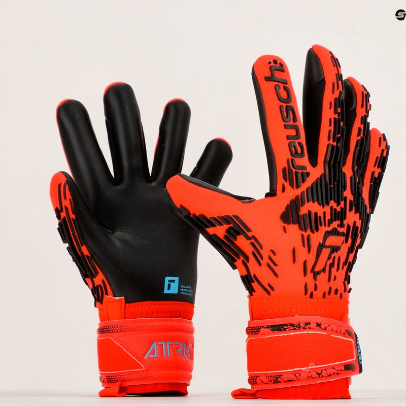 Рукавиці воротарські дитячі Reusch Attrakt Freegel Silver Junior червоні 5372235-3333 5