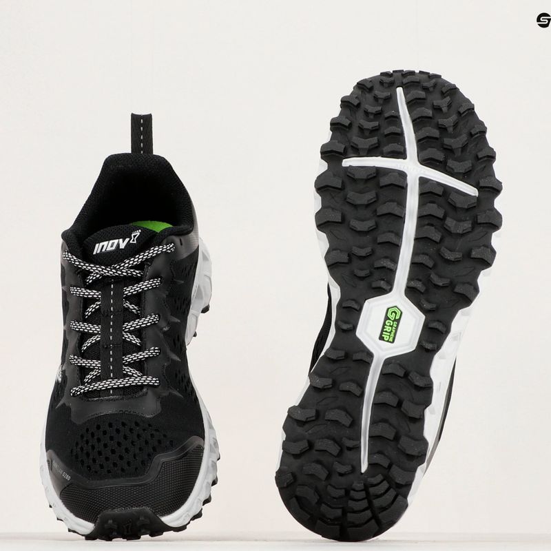 Кросівки для бігу Inov-8 Parkclaw G280 black/white 20