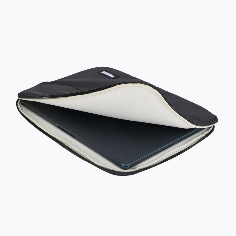 Чохол для MacBook Air 13" Thule Lithos Sleeve black 7