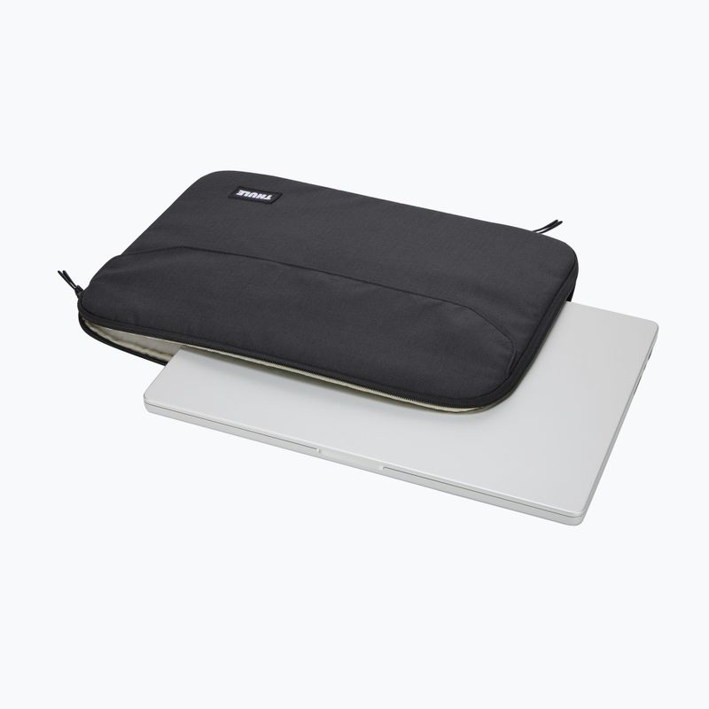 Чохол для MacBook Pro 16" Thule Lithos Sleeve black 6