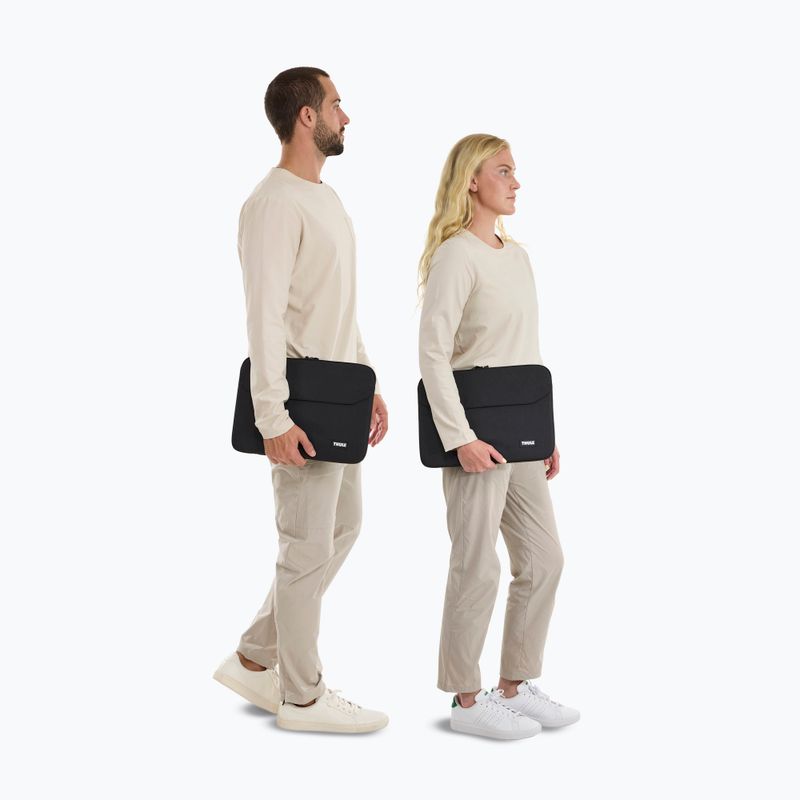 Чохол для MacBook Pro 16" Thule Lithos Sleeve black 10