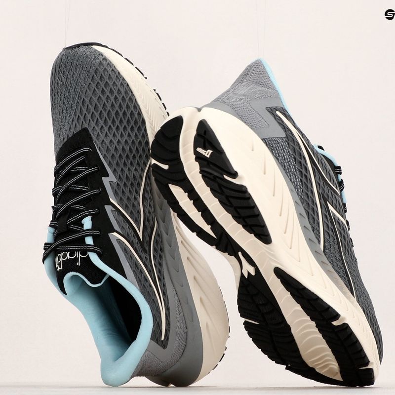 Чоловічі кросівки Diadora Strada сталеві сіро-чорні 19