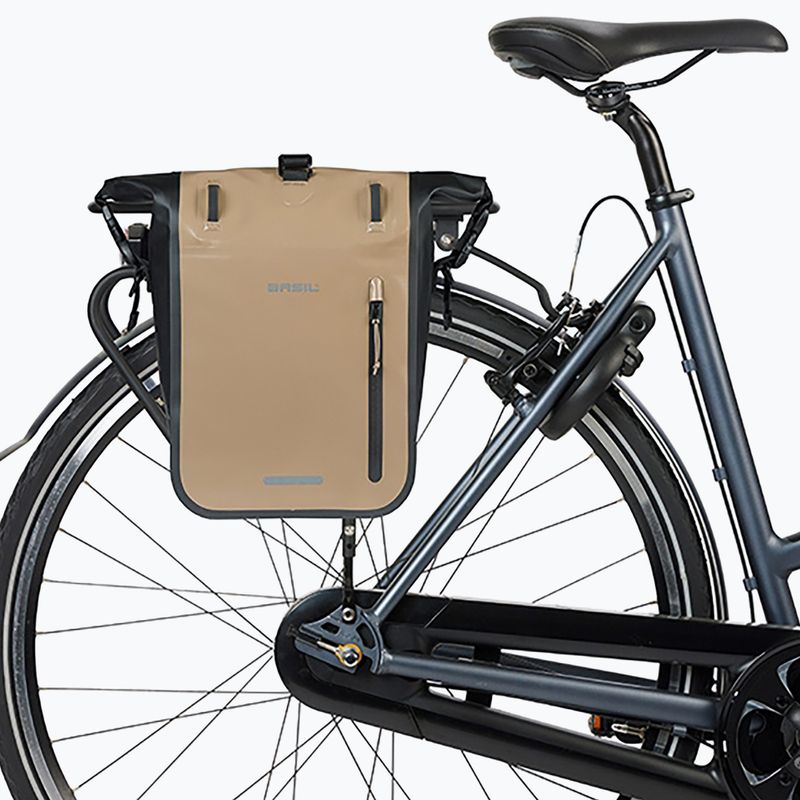 Сумка велосипедна Basil Rivo M Single Bag MIK Hooks 12-15 л sand/black 5