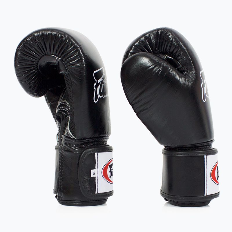Універсальні дихаючі чорні боксерські рукавички Fairtex 3