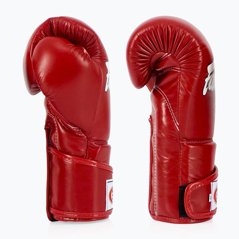 Стильні кутові спаринг-боксерські рукавички Fairtex - закритий великий палець червоні 3