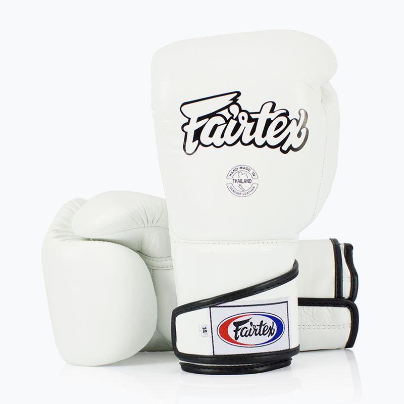 Стильні кутові спаринг-боксерські рукавички Fairtex - закритий великий палець білі 4