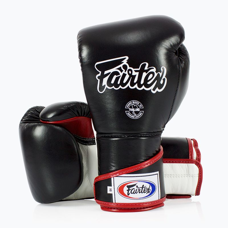 Стильні кутові спаринг-боксерські рукавички Fairtex - закритий великий палець чорний/білий/червоний 4