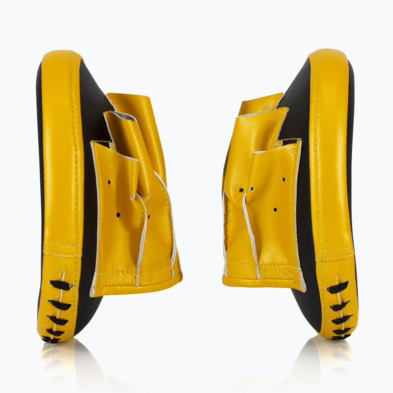 Рукавиці для тренування швидкості та точності Fairtex Speed & Accuracy Focus Mitts чорні/золотисті тренувальні лапи 3