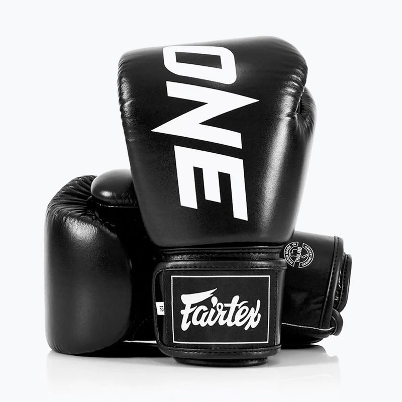 Боксерські рукавички Fairtex ONE X Fairtex чорні 4