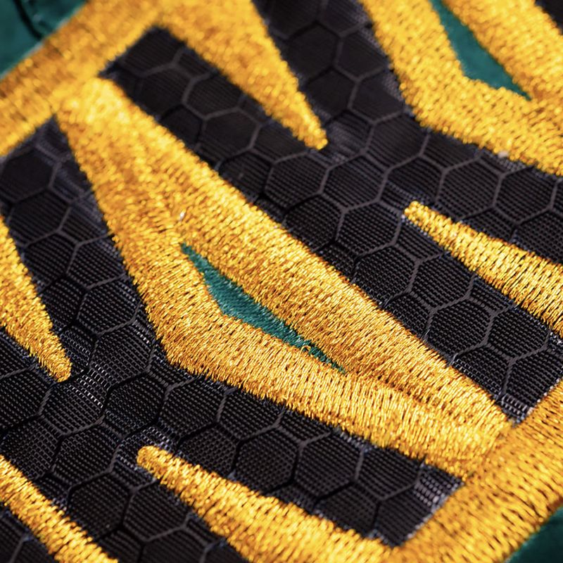 Чоловічі тренувальні шорти YOKKAO Original Muay Thai green 6