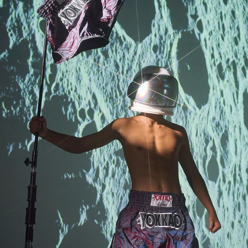 Шорти для тренувань чоловічі YOKKAO Lunar Muay Thai iridescent blue grey 15