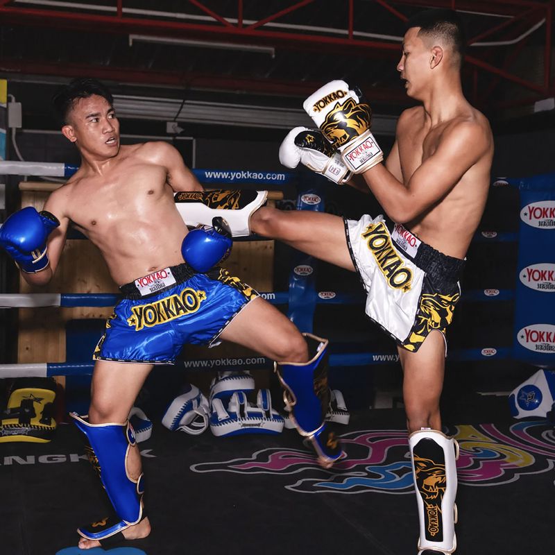Чоловічі тренувальні шорти YOKKAO Original Muay Thai electric blue 10
