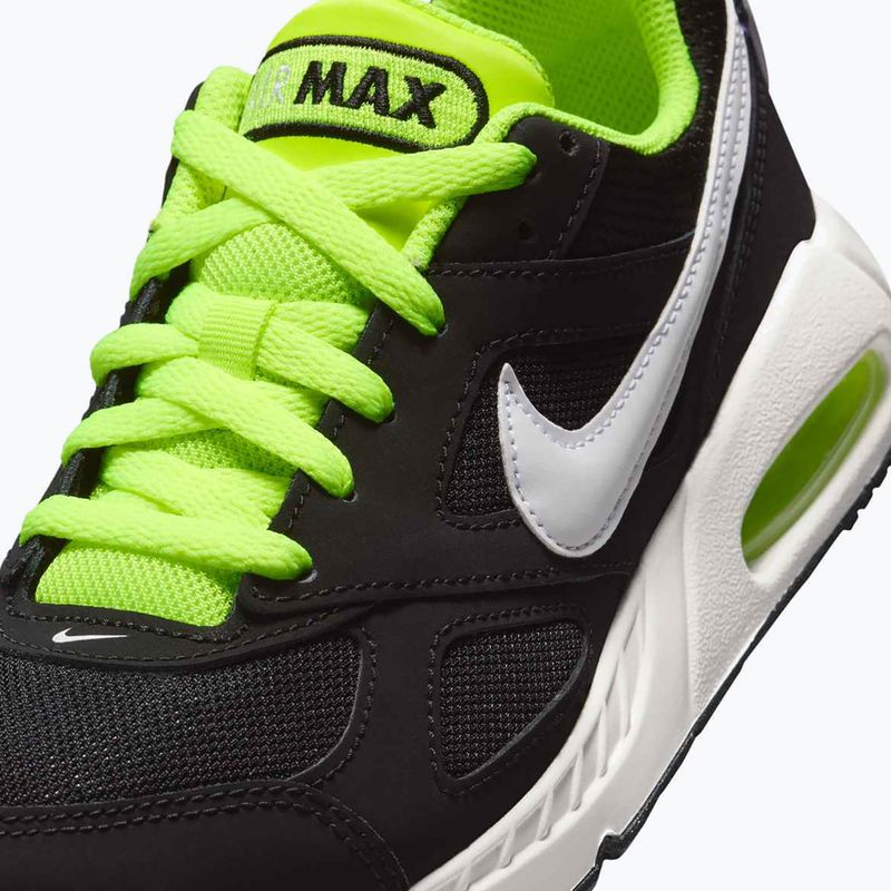 Взуття Nike Air Max IVO black/volt/white 8
