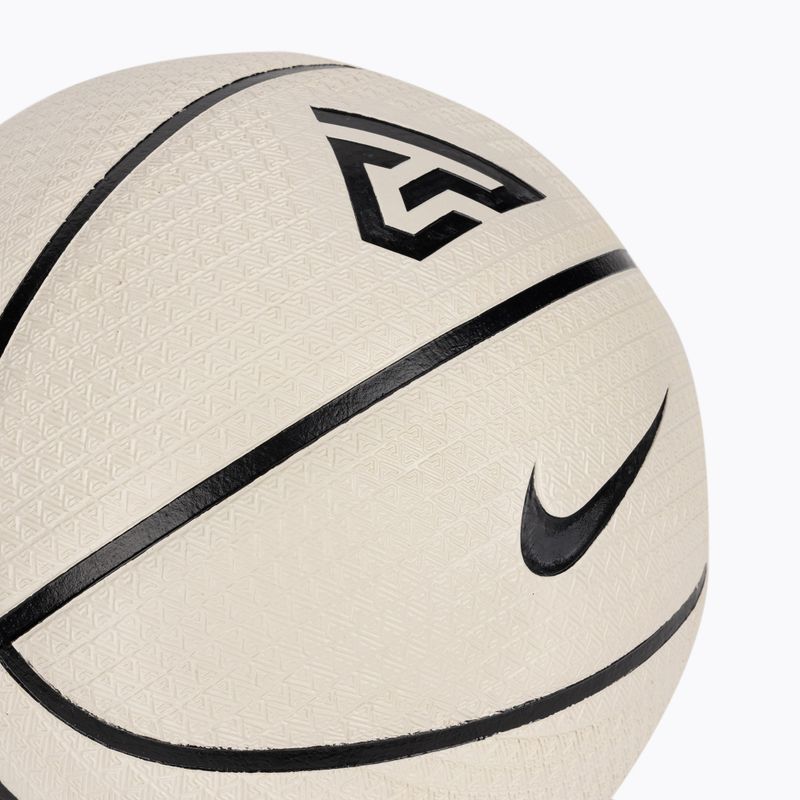 Баскетбольний м'яч Nike Playground 8P 2.0 G Antetokounmpo блідо-слонової кістки / чорний / чорний / чорний / чорний розмір 7 4