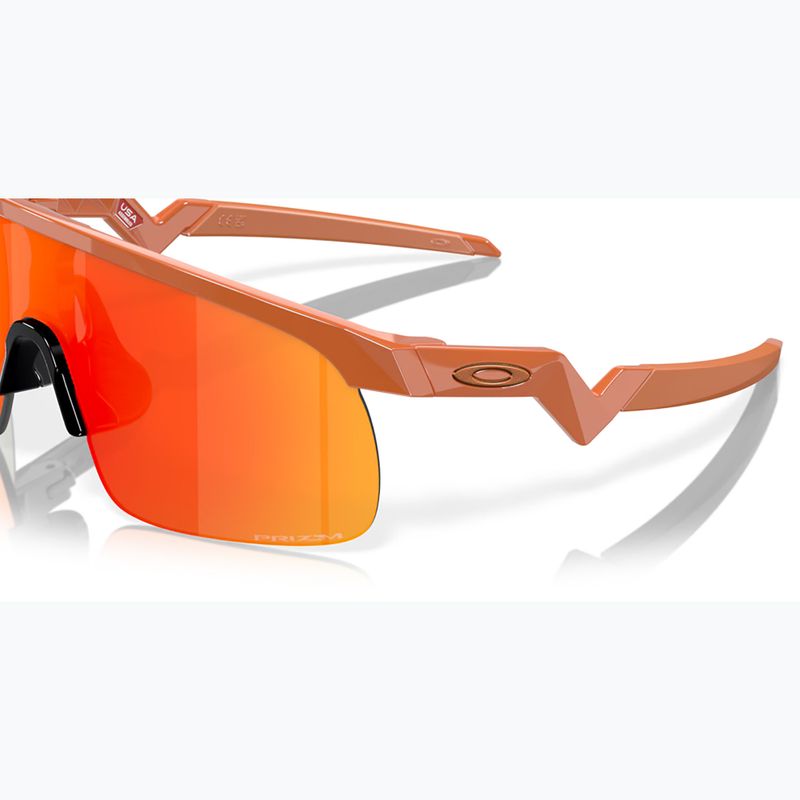 Дитячі сонцезахисні окуляри Oakley Resistor рудий/призмовий рубін 6