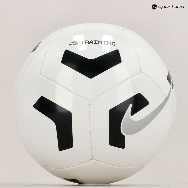 М'яч футбольний Nike Pitch Training white/black/silver розмір 4 6