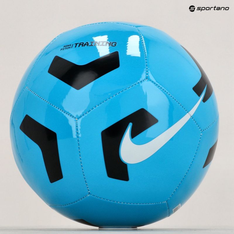 М'яч футбольний Nike Pitch Training light blue fury/black/whiteрозмір 5 6