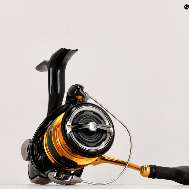 Котушка спінінгова Daiwa 23 Legalis LT 7